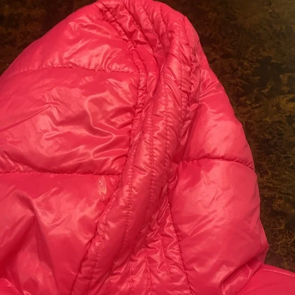 NWOT girls The North Face puffy vest summit series - Picture 13 of 13